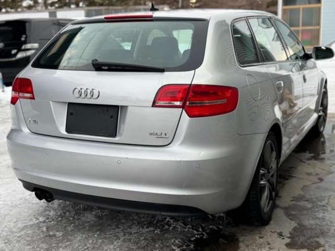 アウディA3スポーツバック 2.0 TFSI クワトロ 4WD　ナビ　TV　Bカメラ　Bluetooth 正規輸入車 2000
