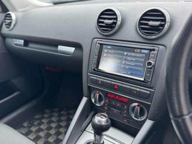 アウディA3スポーツバック 2.0 TFSI クワトロ 4WD　ナビ　TV　Bカメラ　Bluetooth 正規輸入車 2000