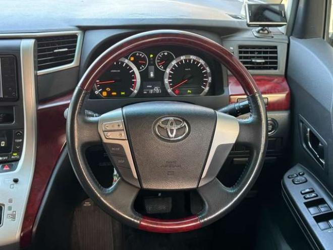 ヴェルファイア2.4 Z 4WD　両側Pスライド　フリップダウン 2400