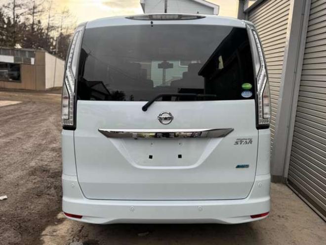 セレナ2.0 ハイウェイスター Vセレクション+Safety 4WD　ナビ　TV　Bカメラ　Bluetooth　フリップダウン　両側Pスライド 2000