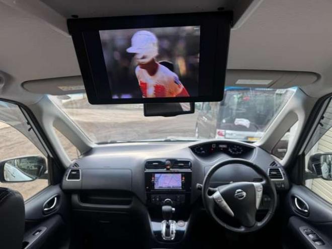 セレナ2.0 ハイウェイスター Vセレクション+Safety 4WD　ナビ　TV　Bカメラ　Bluetooth　フリップダウン　両側Pスライド 2000