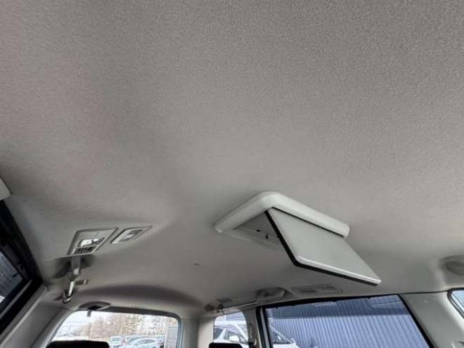 セレナ2.0 ハイウェイスター Vセレクション+Safety 4WD　ナビ　TV　Bカメラ　Bluetooth　フリップダウン　両側Pスライド 2000