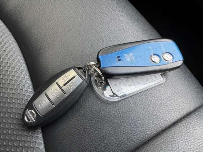 セレナ2.0 ハイウェイスター Vセレクション+Safety 4WD　ナビ　TV　Bカメラ　Bluetooth　フリップダウン　両側Pスライド 2000