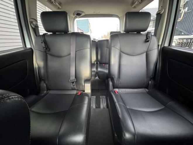 セレナ2.0 ハイウェイスター Vセレクション+Safety 4WD　ナビ　TV　Bカメラ　Bluetooth　フリップダウン　両側Pスライド 2000