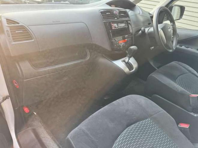 セレナ2.0 20S 4WD　後期型 2000