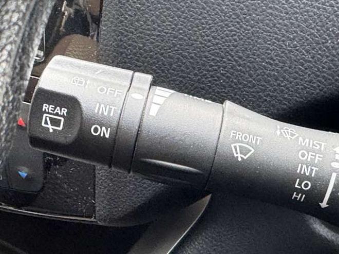 セレナ2.0 20S 4WD　後期型 2000