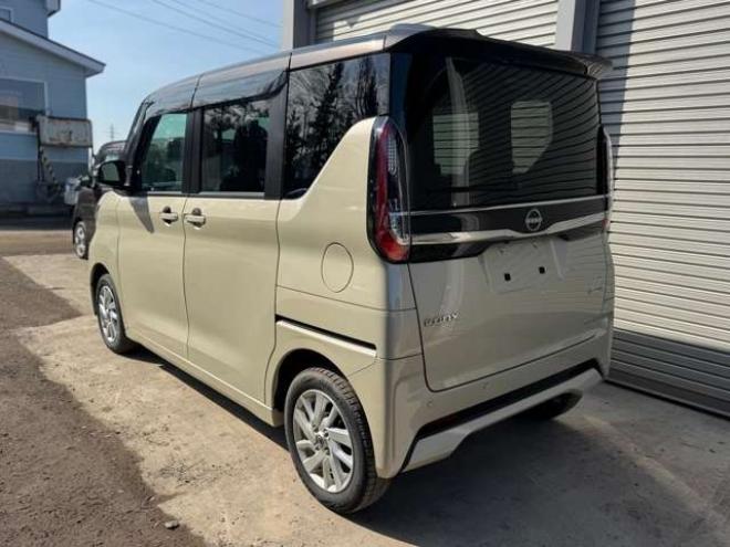 ルークスハイウェイスターX 4WD　全方位カメラ　両側Pスライド　Egスターター　デジタルインナーミラー　Bluetooth 660