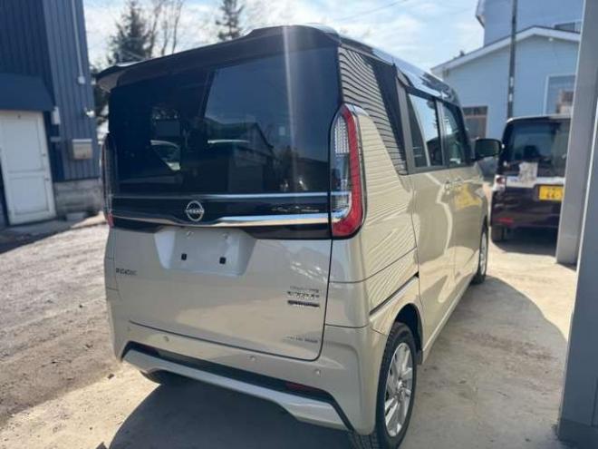 ルークスハイウェイスターX 4WD　全方位カメラ　両側Pスライド　Egスターター　デジタルインナーミラー　Bluetooth 660