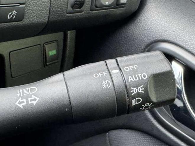 セレナ2.0 20S 4WD　ナビ　TV　Bluetooth　Bカメラ　クルコン　後期型 2000