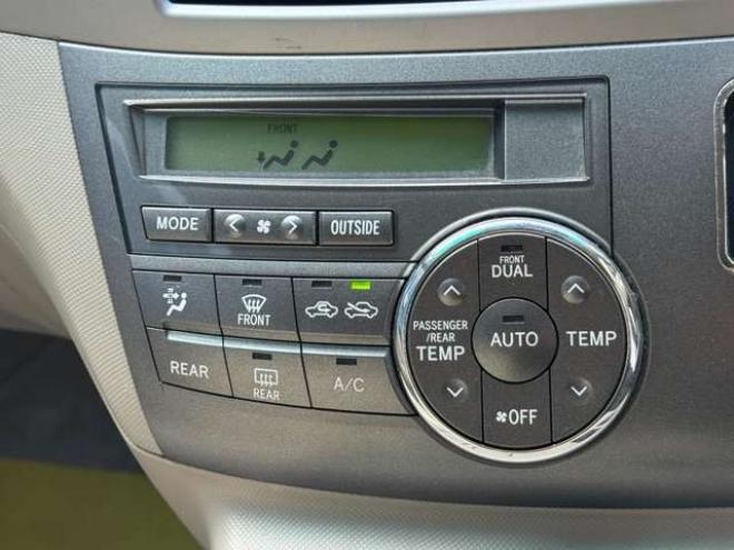 エスティマハイブリッド2.4 X 4WD　ナビ　TV　Bカメラ　フリップダウン 2400