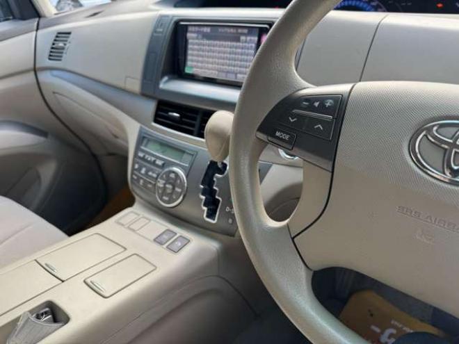 エスティマハイブリッド2.4 X 4WD　ナビ　TV　Bカメラ　フリップダウン 2400