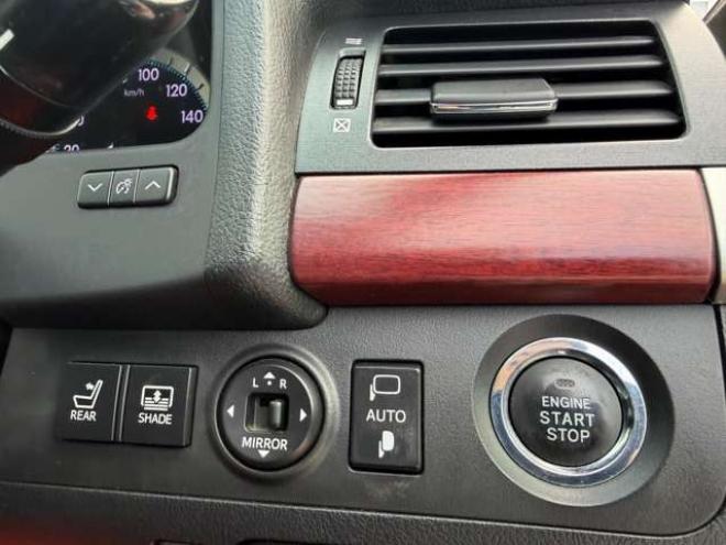 マジェスタ4.3 i-Four 4WD　ナビ・TV・バックカメラ　ETC 4300