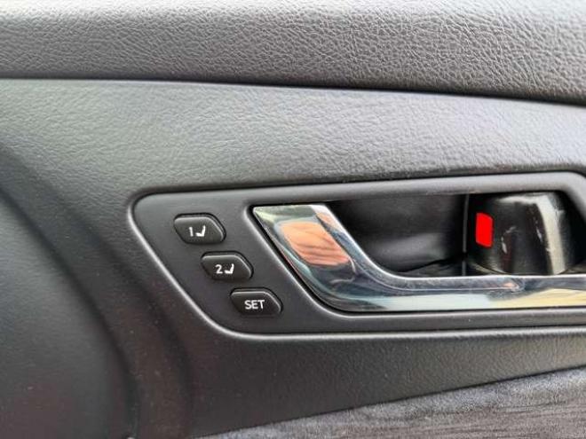 マジェスタ4.3 i-Four 4WD　ナビ・TV・バックカメラ　ETC 4300