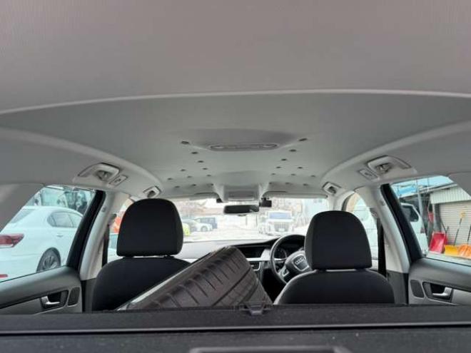 アウディA4アバント 2.0 TFSI クワトロ 4WD　純正ナビ・TV　バックカメラ　ETC　Dレコーダー　夏冬タイヤ付き 正規輸入車 2000