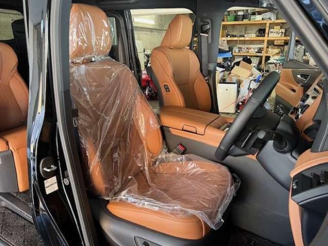 ヴェルファイアハイブリッド 2.5 Zプレミア E-Four 4WD　JBL・14インチ電動後席モニター・サンセットブラウン内装・ユニバーサルステップ・ガラスルーフ・デジタルインナーミラー・パノラミックビューモニターセラミックコーティング・寒冷地仕様 2500