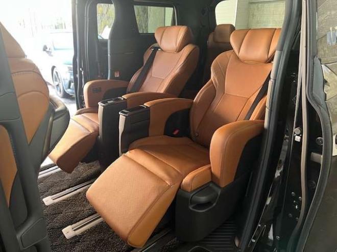 ヴェルファイアハイブリッド 2.5 Zプレミア E-Four 4WD　JBL・14インチ電動後席モニター・サンセットブラウン内装・ユニバーサルステップ・ガラスルーフ・デジタルインナーミラー・パノラミックビューモニターセラミックコーティング・寒冷地仕様 2500