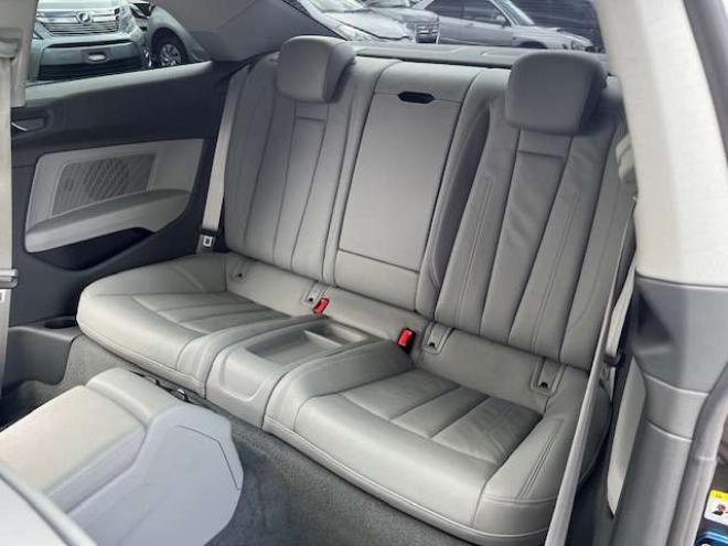 アウディA5 2.0 TFSI クワトロ スポーツ 4WD　ガラスルーフ・グレーレザー・バーチャルコックピット・純正ナビ・地デジ・純正19AW・マトリクスヘッドライト・法定12ヵ月点検整備付・19インチスタッドレスタイヤセット(オプション) 正規輸入車 2000