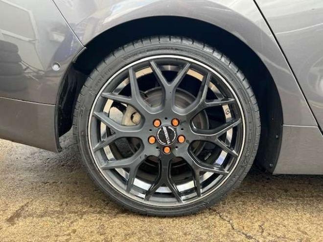 プリウス1.8 A プレミアム ツーリングセレクション E-Four 4WD　TRDスポイラー・18インチAW・純正8型ナビ・エンジンスターター・ドライブレコーダー・アダプティブクルーズコントロール・パワーシート・ETC・1500W給電・車検令和9年7月・寒冷地仕様車 1800