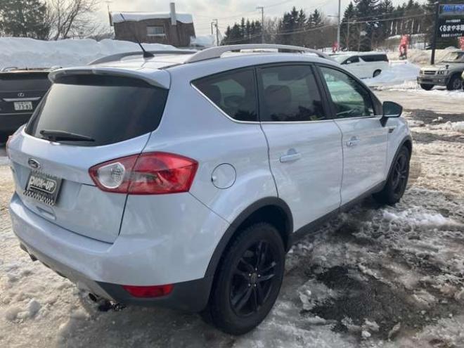 フォードクーガ タイタニアム 4WD　 2500