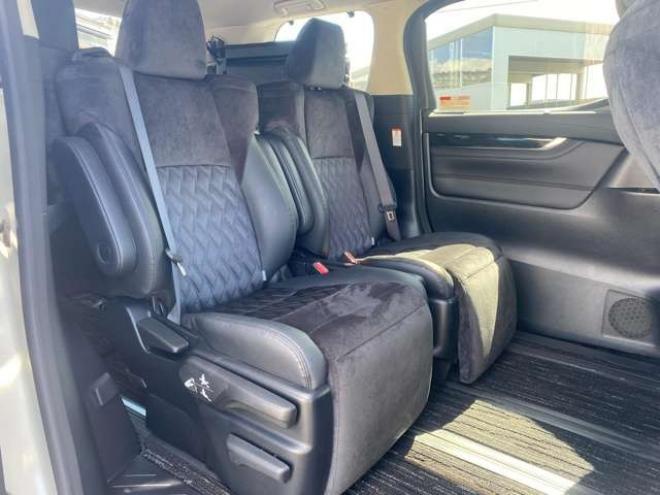 アルファードハイブリッド 2.5 SR E-Four 4WD　 2500