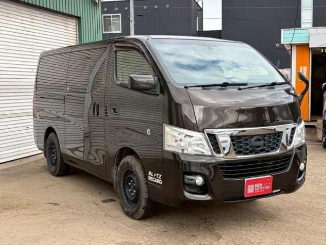 キャラバンNV350 2.5 プレミアムGX ロングボディ ディーゼルターボ 4WD　ナビ　バックカメラ　ETC　パワステ　パワーウィンドウ　キーレスエントリー　エアコン　盗難防止装置　両側スライドドア　フロントフォグランプ 2500