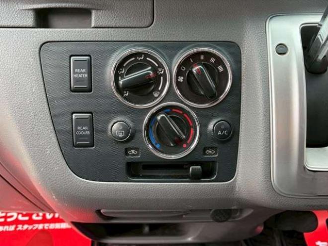 キャラバンNV350 2.5 プレミアムGX ロングボディ ディーゼルターボ 4WD　ナビ　バックカメラ　ETC　パワステ　パワーウィンドウ　キーレスエントリー　エアコン　盗難防止装置　両側スライドドア　フロントフォグランプ 2500