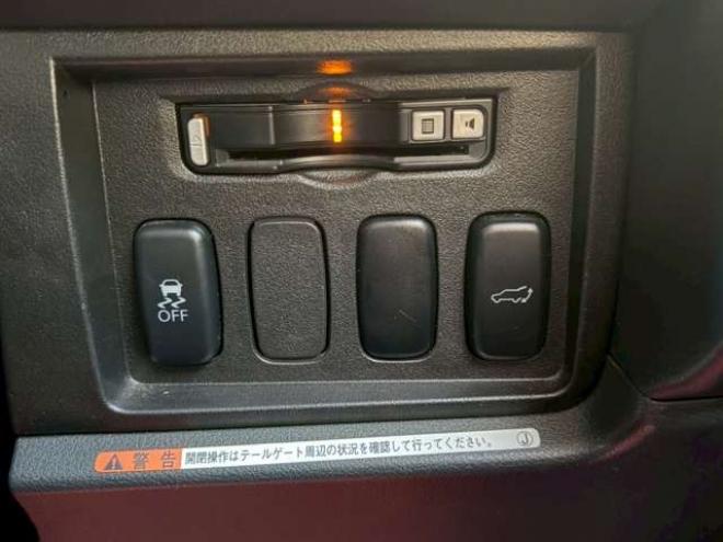 デリカD：5 2.2 D パワーパッケージ ディーゼルターボ 4WD　両側電動スライドドア　電動リアゲート　社外ナビ　社外アルミ　バックカメラ　エアコン　ETC　キーレスエントリー　シートヒーター　寒冷地仕様　パワステ　パワーウィンドウ　クルーズコントロール　3列シート 2300