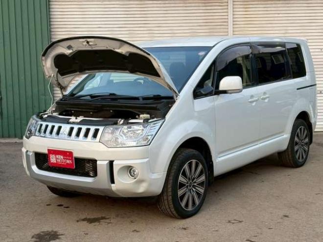 デリカD：5 2.2 D パワーパッケージ ディーゼルターボ 4WD　両側電動スライドドア　電動リアゲート　社外ナビ　社外アルミ　バックカメラ　エアコン　ETC　キーレスエントリー　シートヒーター　寒冷地仕様　パワステ　パワーウィンドウ　クルーズコントロール　3列シート 2300