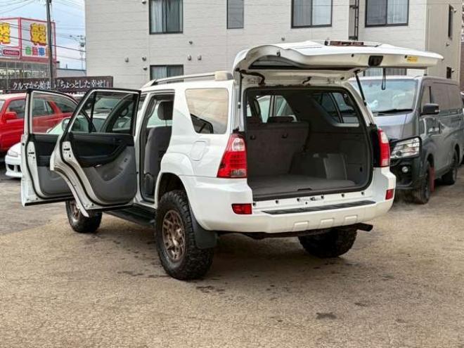 ハイラックスサーフ2.7 SSR-X リミテッド 4WD　TVナビ　パワステ　パワーウィンドウ　キーレスエントリー　LEDヘッドライト　フォグランプ　リフトアップ　アルミホイール　ルーフレール　寒冷地仕様　ABS　バックカメラ　盗難防止装置　エアコン 2700