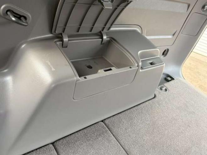 ハイラックスサーフ2.7 SSR-X リミテッド 4WD　TVナビ　パワステ　パワーウィンドウ　キーレスエントリー　LEDヘッドライト　フォグランプ　リフトアップ　アルミホイール　ルーフレール　寒冷地仕様　ABS　バックカメラ　盗難防止装置　エアコン 2700