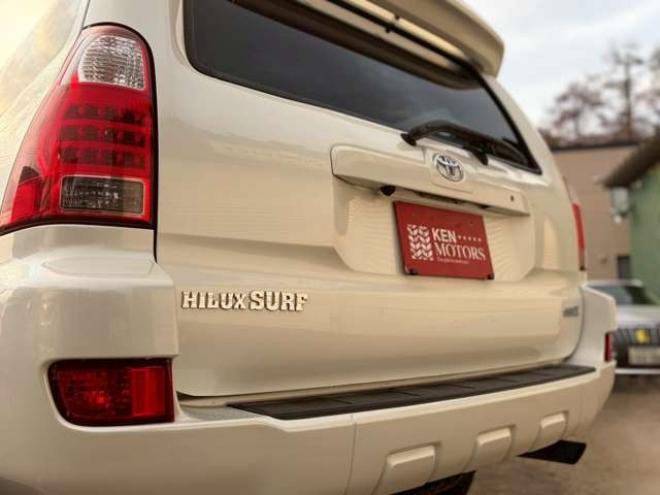 ハイラックスサーフ2.7 SSR-X リミテッド 4WD　TVナビ　パワステ　パワーウィンドウ　キーレスエントリー　LEDヘッドライト　フォグランプ　リフトアップ　アルミホイール　ルーフレール　寒冷地仕様　ABS　バックカメラ　盗難防止装置　エアコン 2700