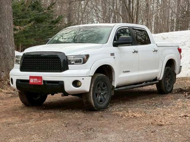 タンドラクルーマックス SR5 5.7 V8 4WD　 正規輸入車 5700