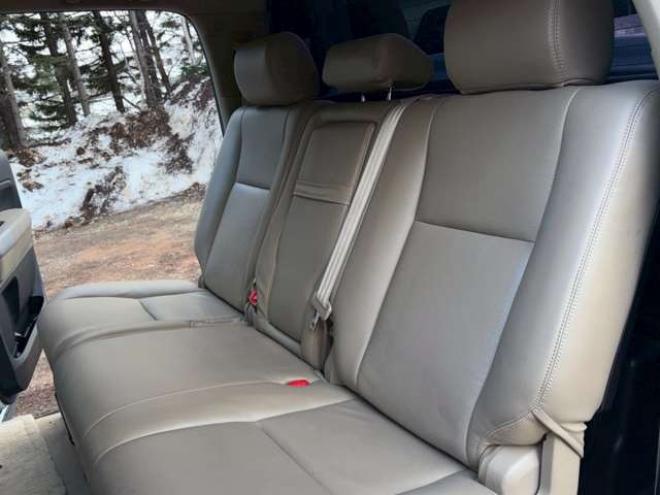 タンドラクルーマックス SR5 5.7 V8 4WD　 正規輸入車 5700