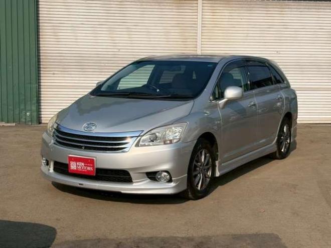 マークXジオ2.4 240G 4WD　6人乗り　3列シート　パワステ　パワーウィンドウ　純正ナビ　キーレスエントリー　ETC　バックカメラ　ABS　盗難防止装置　エアコン　電動シート　横滑り防止装置　アルミホイール 2400