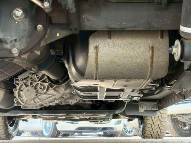 キャラバンNV350 2.5 プレミアムGX ロングボディ ディーゼルターボ 4WD　ヒッチメンバー　エンジンスターター　パワステ　パワーウィンドウ　純正ナビ　バックカメラ　ETC　社外アルミホイール　ABS　キーレスエントリー　ドライブレコーダー 2500