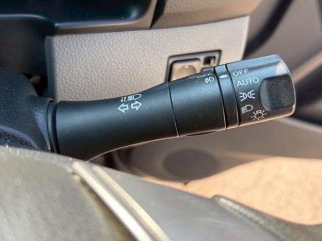 キャラバンNV350 2.5 プレミアムGX ロングボディ ディーゼルターボ 4WD　ヒッチメンバー　エンジンスターター　パワステ　パワーウィンドウ　純正ナビ　バックカメラ　ETC　社外アルミホイール　ABS　キーレスエントリー　ドライブレコーダー 2500