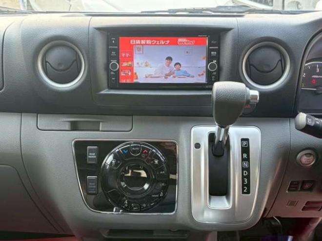 キャラバンNV350 2.5 プレミアムGX ロングボディ ディーゼルターボ 4WD　ヒッチメンバー　エンジンスターター　パワステ　パワーウィンドウ　純正ナビ　バックカメラ　ETC　社外アルミホイール　ABS　キーレスエントリー　ドライブレコーダー 2500