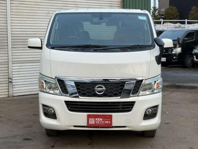 キャラバンNV350 2.5 プレミアムGX ロングボディ ディーゼルターボ 4WD　ベッドキット　スマートキー　キーレスエントリー　パワステ　パワーウィンドウ　ABS　ETC　エアコン　盗難防止装置　両側スライドドア 2500