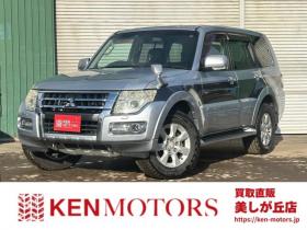 パジェロ　3.2 ロング エクシード ディーゼルターボ 4WD　クルーズコントロール　パワステ　パワーウィンドウ　ABS　純正ナビ　バックカメラ　横滑り防止装置　盗難防止装置　純正アルミホイール 3200