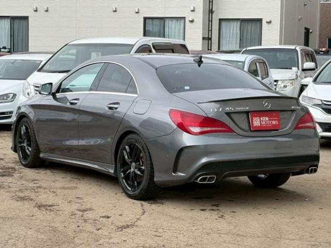 ベンツCLAクラス CLA250 4マチック 4WD　ナビ　バックカメラ　ETC　キーレスエントリー　シートヒーター　エアコン　クルーズコントロール　ABS　盗難防止装置　パワステ　パワーウィンドウ　横滑防止装置　パーキングアシスト　アイドリングストップ 正規輸入車 2000