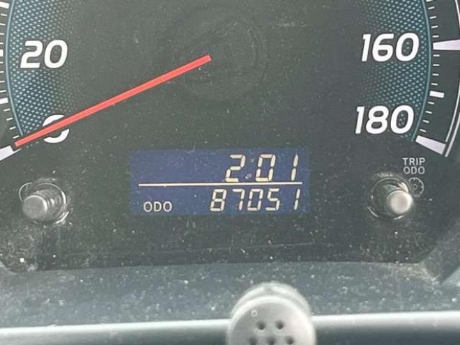 ハイエース2.7 GL ロング ミドルルーフ 4WD　10人乗り　パワステ　パワーウィンドウ　エアコン　社外ナビ　後席モニター　キーレスエントリー　片側スライドドア　盗難防止装置　フロントモデリスタ 2700