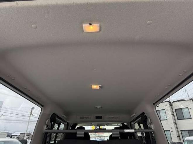 キャラバンNV350 2.5 プレミアムGX ロングボディ ディーゼルターボ 4WD　バックカメラ　エアコン　ドライブレコーダー　ETC　パワステ　パワーウィンドウ　スマートキー　キーレス　片側スライドドア 2500