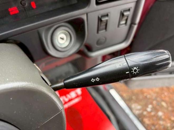 ハイラックスサーフ3.0 SSR-G ワイドボデー ディーゼルターボ 4WD　レカロシート　社外ハンドル　社外ナビ　地デジ　ETC　2バッテリー　バンパーガード　パワステ　パワーウィンドウ　純正アルミホイール　クルーズコントロール　寒冷地仕様 3000