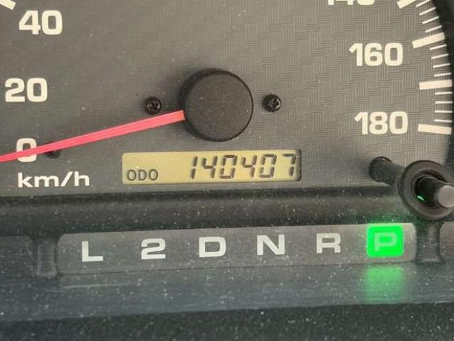 ハイラックスサーフ2.7 SSR-X Vセレクション 4WD　社外ナビ　バックカメラ　社外アルミホイール　エアコン　リフトアップ　パワステ　パワーウィンドウ　キーレスエントリー　ETC　ABS　ルーフレール 2700