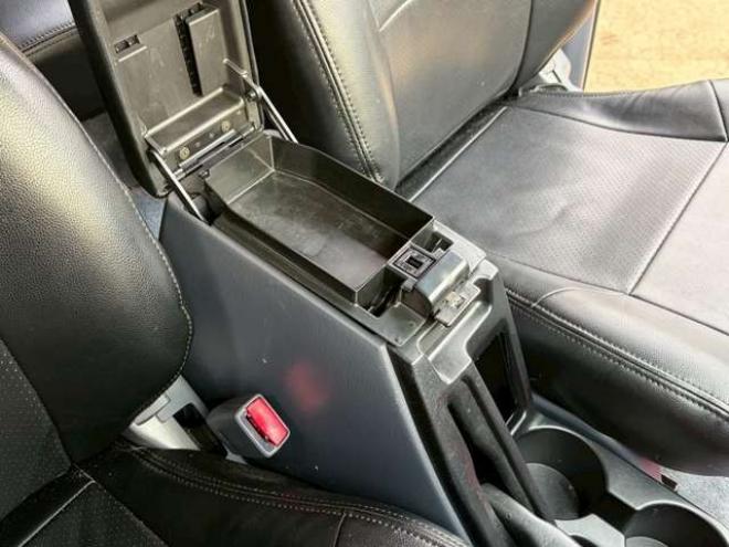 ハイラックスサーフ2.7 SSR-X Vセレクション 4WD　社外ナビ　バックカメラ　社外アルミホイール　エアコン　リフトアップ　パワステ　パワーウィンドウ　キーレスエントリー　ETC　ABS　ルーフレール 2700