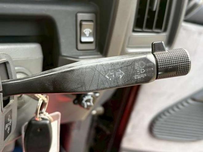 サファリ4.2 エクストラ標準ルーフグランロード ディーゼル 4WD　リフトアップ　パワステ　パワーウィンドウ　社外グリル　全塗装済　リアヒーター　デフロック　社外キーレス 4200