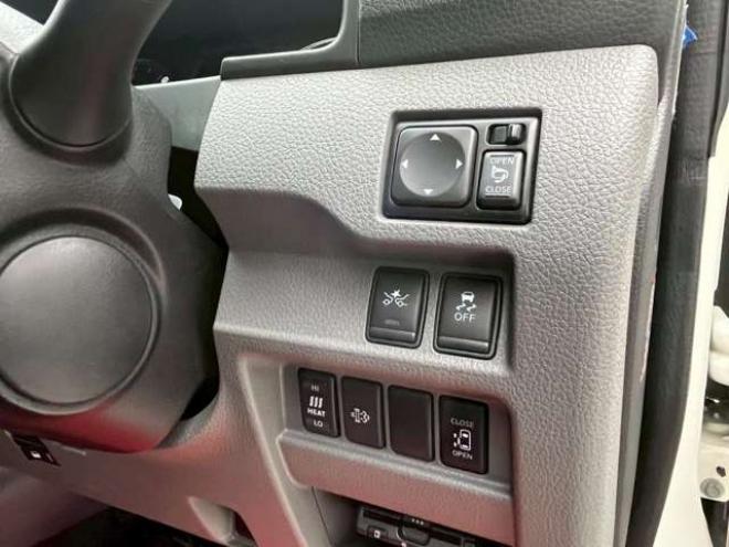 キャラバンNV350 2.5 プレミアムGX ロングボディ ディーゼルターボ 4WD　エンジンスターター　社外11インチナビ　バックカメラ　ETC　ワンオーナー　左側電動スライドドア　社外アルミ　パワーウィンドウ　パワステ　後席モニター　ABS　キーレスエントリー　衝突被害軽減ブレーキ 2500