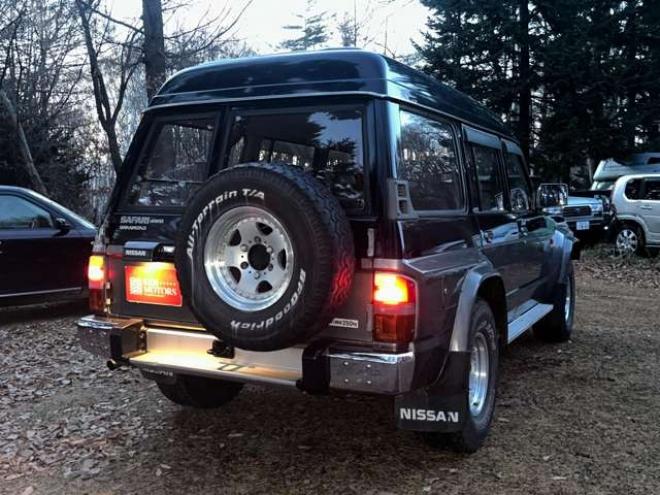 サファリ4.2 エクストラハイルーフグランロード ディーゼル 4WD　ハイルーフ　パワステ　パワーウィンドウ　社外アルミホイール　マッドフラップ 4200