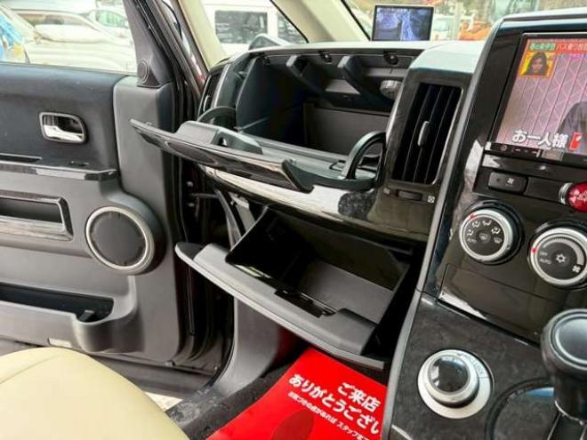 デリカD：5 2.4 G パワーパッケージ 4WD　リフトアップ　両側パワースライドドア　社外ナビ　バックカメラ　フロントカメラ　リアパワーゲート　後席モニター　パワステ　パワーウィンドウ　ABS　キーレスエントリー 2400