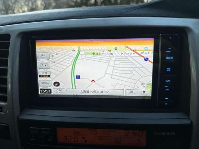 ハイラックスサーフ2.7 SSR-X 4WD　社外地デジナビ　バックカメラ　ウーハー　ドライブレコーダー　ルーフキャリア　ETC　オールテレーンタイヤ　リフトアップ　サンルーフ　社外アルミホイール　ABS　パワーウィンドウ　パワステ　社外グリル 2700